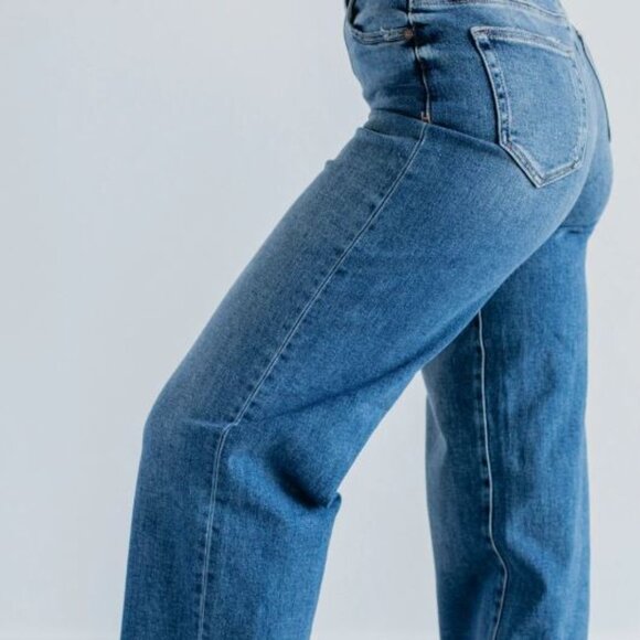 Logan Hidden Jeans - Picture 4 of 5